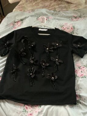 Black Flower T Shirt Sz M
